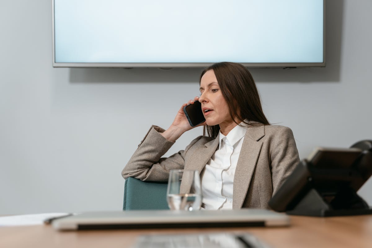 Who Called Me From This Number? A Complete Guide to Identifying Unknown Calls
